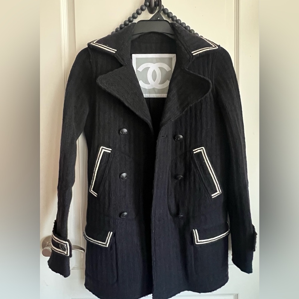 CHANEL CC Tweed Wool Black White Button Down Peacoat Jacket Coat 38 Small 4 6